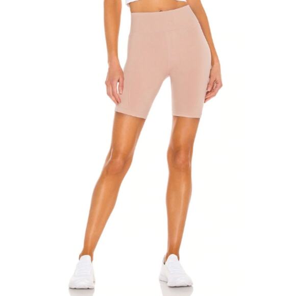 L'urv Euphoria Seamless Short in Blush NWT Size XS - Picture 2 of 5